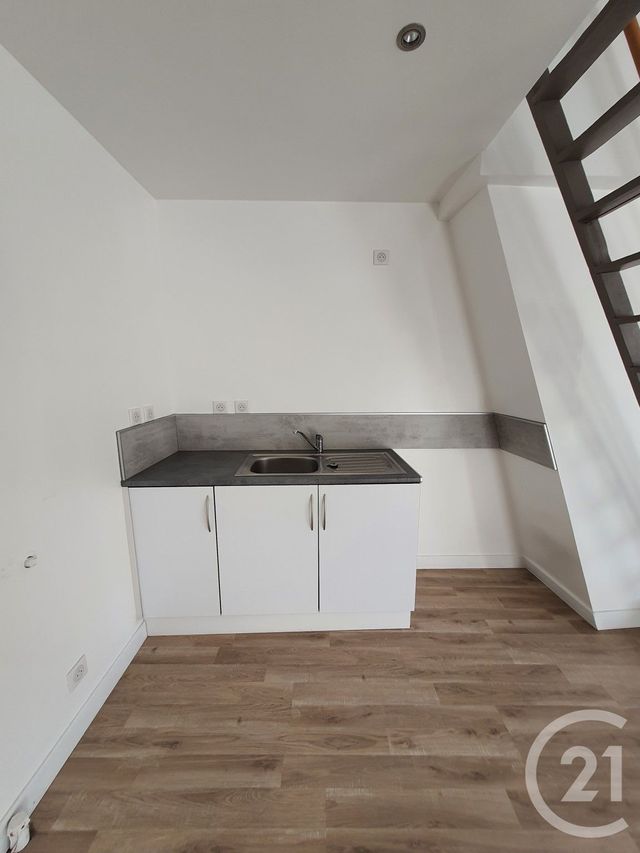 Appartement &agrave; louer - 2 pi&egrave;ces - 36 m2 - Bonneval - 28 - CENTRE