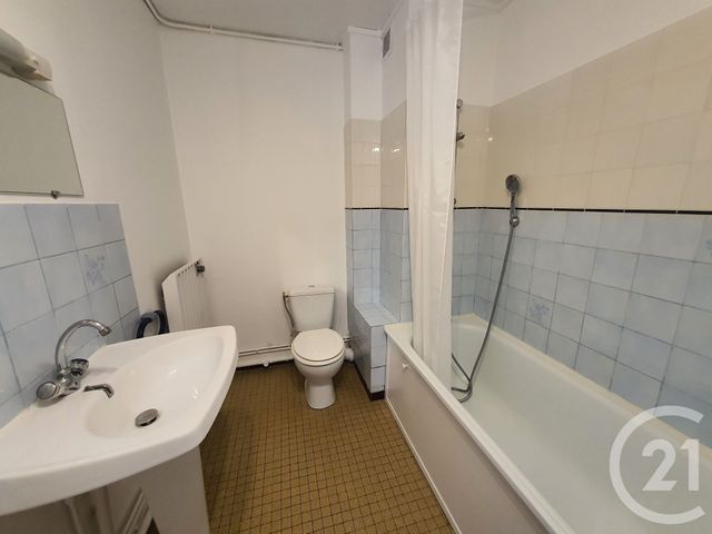 Appartement F2 &agrave; louer - 2 pi&egrave;ces - 31,84 m2 - Chateaudun - 28 - CENTRE