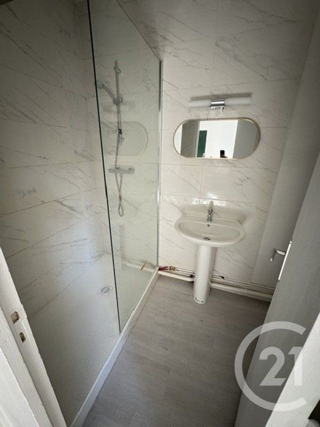 Appartement Studio &agrave; louer - 1 pi&egrave;ce - 16,60 m2 - Chateaudun - 28 - CENTRE