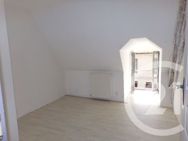 Maison &agrave; louer - 3 pi&egrave;ces - 61,16 m2 - Chateaudun - 28 - CENTRE