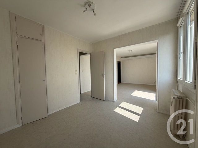 Appartement &agrave; vendre - 3 pi&egrave;ces - 70,55 m2 - Chateaudun - 28 - CENTRE