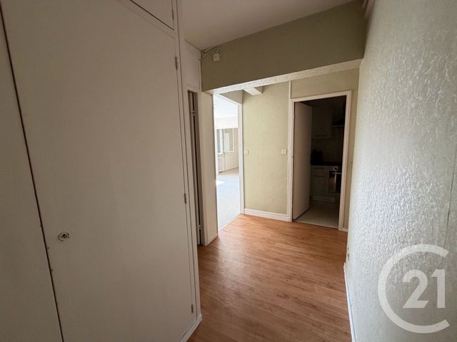 Appartement &agrave; vendre - 3 pi&egrave;ces - 70,55 m2 - Chateaudun - 28 - CENTRE