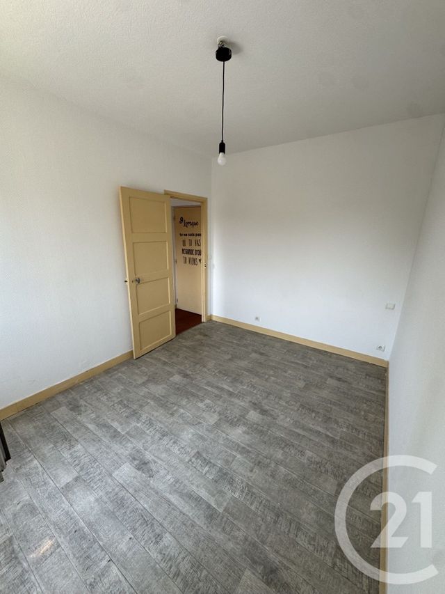 Appartement F2 &agrave; louer - 2 pi&egrave;ces - 30,38 m2 - Chateaudun - 28 - CENTRE
