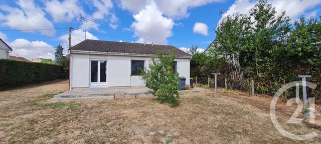 Maison &agrave; louer - 3 pi&egrave;ces - 71,50 m2 - Chateaudun - 28 - CENTRE