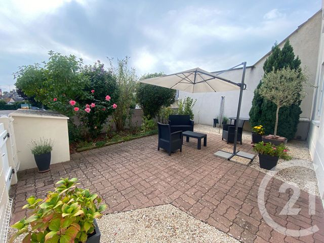 Appartement &agrave; louer - 3 pi&egrave;ces - 53,86 m2 - Chateaudun - 28 - CENTRE