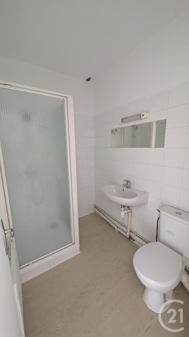 Appartement Studio &agrave; louer - 1 pi&egrave;ce - 23,74 m2 - Chateaudun - 28 - CENTRE