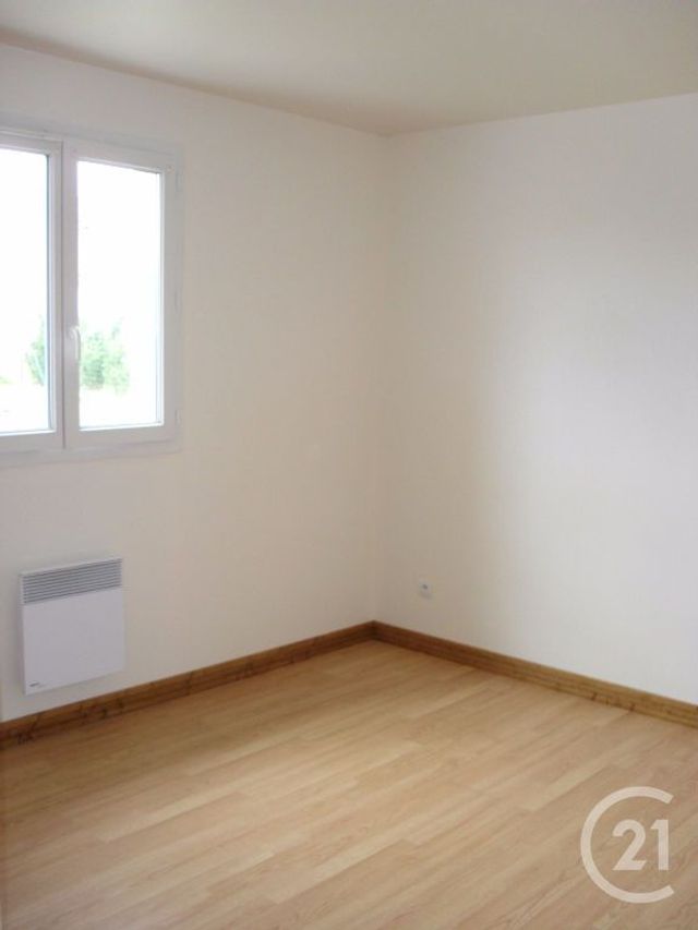 Maison &agrave; louer - 3 pi&egrave;ces - 72,74 m2 - Chateaudun - 28 - CENTRE