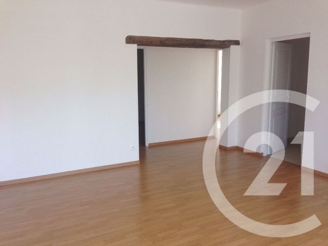 Appartement F3 &agrave; louer - 3 pi&egrave;ces - 60,69 m2 - Jallans - 28 - CENTRE