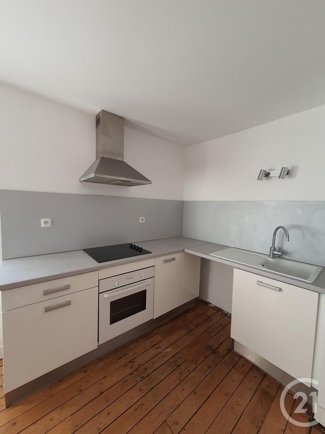 Appartement &agrave; louer - 2 pi&egrave;ces - 56,88 m2 - Chateaudun - 28 - CENTRE