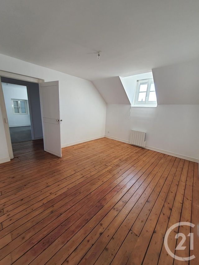 Appartement &agrave; louer - 2 pi&egrave;ces - 56,88 m2 - Chateaudun - 28 - CENTRE