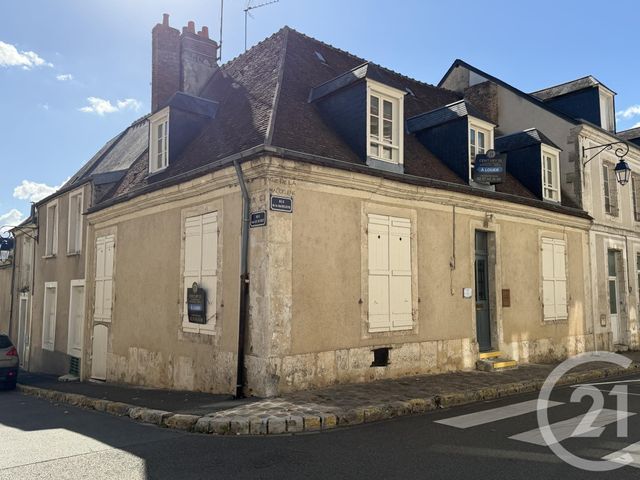 Maison &agrave; louer - 5 pi&egrave;ces - 115 m2 - Chateaudun - 28 - CENTRE