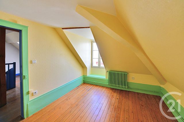 Maison &agrave; louer - 5 pi&egrave;ces - 115 m2 - Chateaudun - 28 - CENTRE