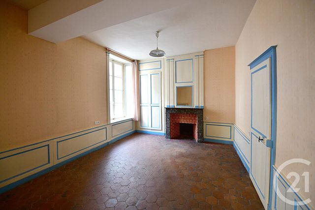 Maison &agrave; louer - 5 pi&egrave;ces - 115 m2 - Chateaudun - 28 - CENTRE