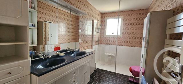 Maison &agrave; vendre - 5 pi&egrave;ces - 138,50 m2 - Bonneval - 28 - CENTRE