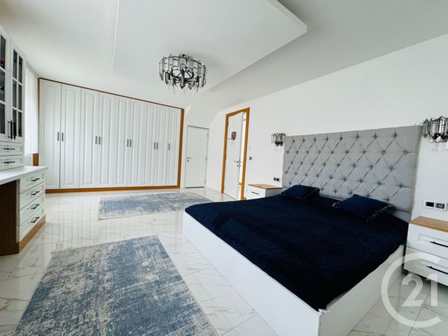 Maison à vendre - 7 pièces - 357 m2 - Coueron - 44 - PAYS-DE-LOIRE