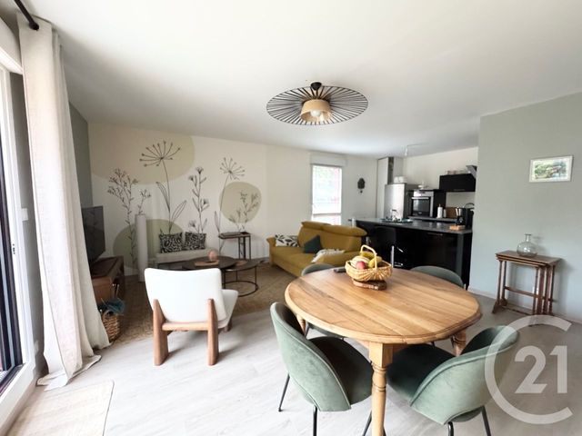 Appartement T4 à vendre - 4 pièces - 70 m2 - Sautron - 44 - PAYS-DE-LOIRE