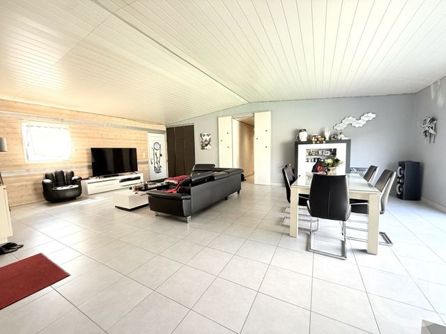 Maison à vendre - 6 pièces - 136 m2 - Machecoul St Meme - 44 - PAYS-DE-LOIRE