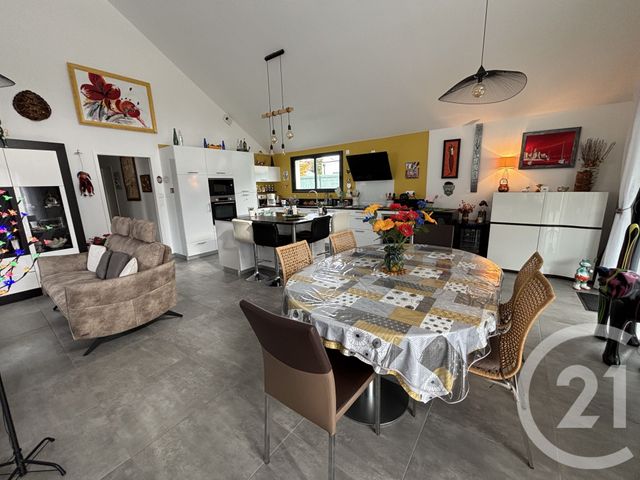 Maison à vendre - 5 pièces - 112,37 m2 - Grandchamps Des Fontaines - 44 - PAYS-DE-LOIRE