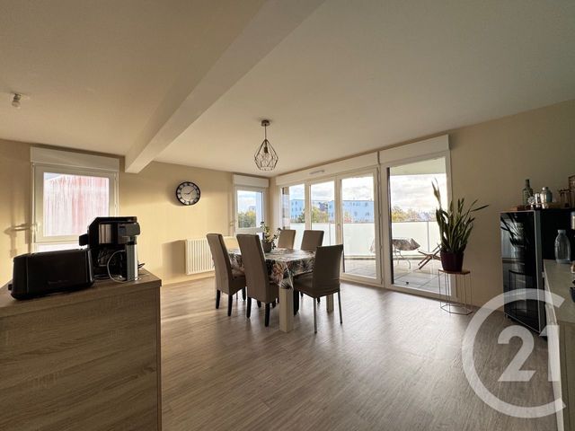 Appartement à vendre - 4 pièces - 75,69 m2 - Coueron - 44 - PAYS-DE-LOIRE