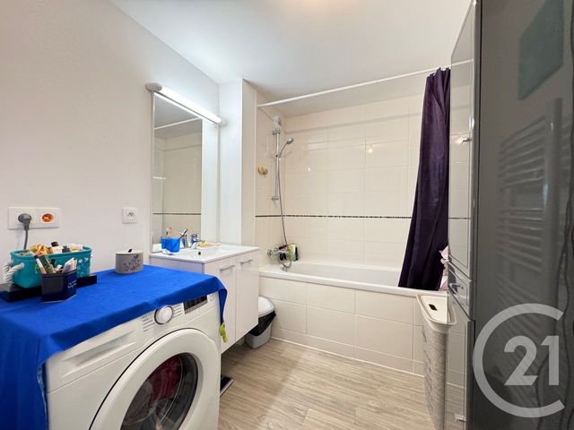 Appartement à vendre - 4 pièces - 75,69 m2 - Coueron - 44 - PAYS-DE-LOIRE