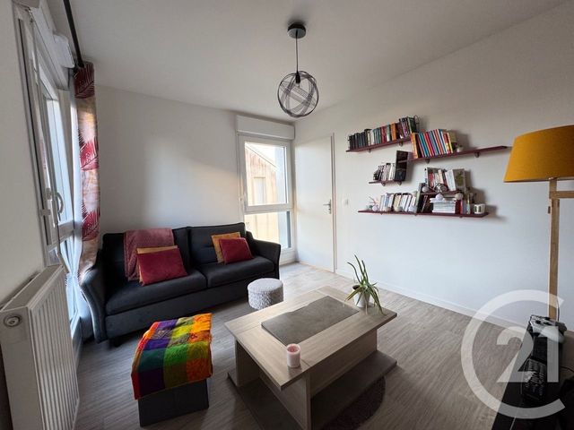 Appartement à vendre - 4 pièces - 75,69 m2 - Coueron - 44 - PAYS-DE-LOIRE