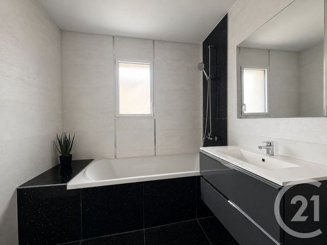 Maison &agrave; vendre - 6 pi&egrave;ces - 145 m2 - Grandchamps Des Fontaines - 44 - PAYS-DE-LOIRE