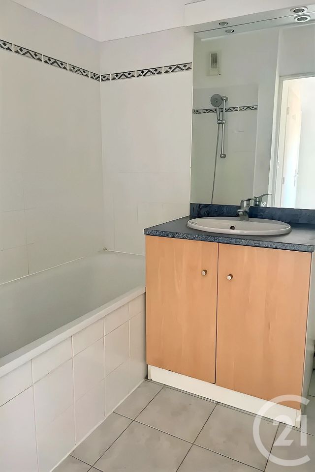 Appartement F3 à vendre - 3 pièces - 55 m2 - La Riviere St Sauveur - 14 - BASSE-NORMANDIE