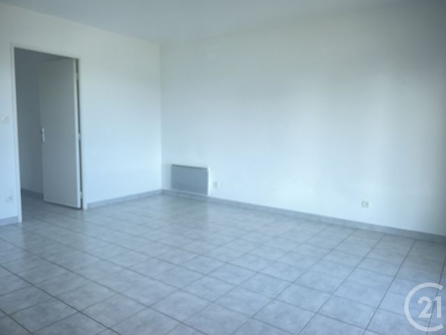 Appartement F3 à vendre - 3 pièces - 55 m2 - La Riviere St Sauveur - 14 - BASSE-NORMANDIE