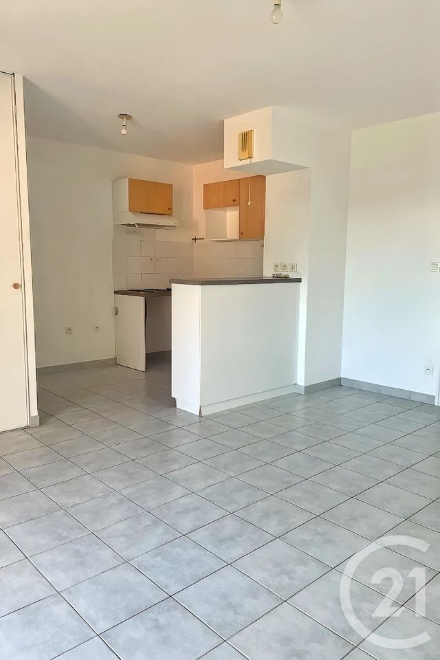 Appartement F3 à vendre - 3 pièces - 55 m2 - La Riviere St Sauveur - 14 - BASSE-NORMANDIE