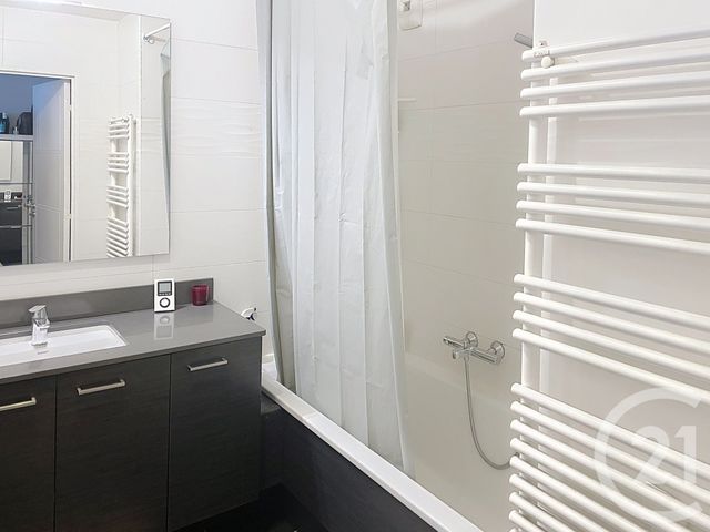 Appartement F3 à vendre - 3 pièces - 65,40 m2 - Puteaux - 92 - ILE-DE-FRANCE