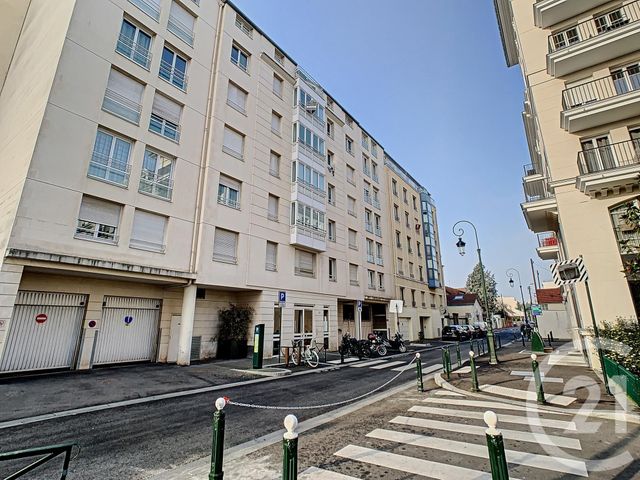 Appartement à vendre - 2 pièces - 50,06 m2 - Puteaux - 92 - ILE-DE-FRANCE