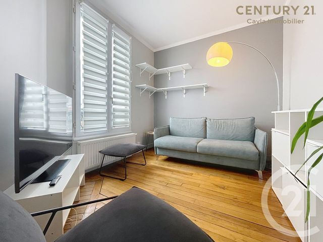 Appartement F2 à louer - 2 pièces - 45,87 m2 - Suresnes - 92 - ILE-DE-FRANCE