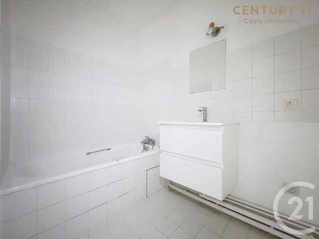 Appartement F1 à louer - 1 pièce - 29,91 m2 - Puteaux - 92 - ILE-DE-FRANCE