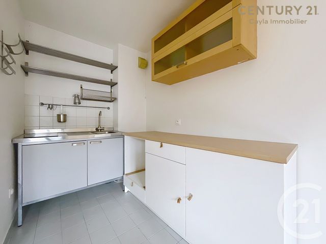 Appartement F1 à louer - 1 pièce - 29,91 m2 - Puteaux - 92 - ILE-DE-FRANCE