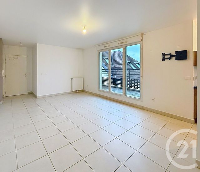 Appartement F2 à louer - 2 pièces - 66,72 m2 - Ermont - 95 - ILE-DE-FRANCE