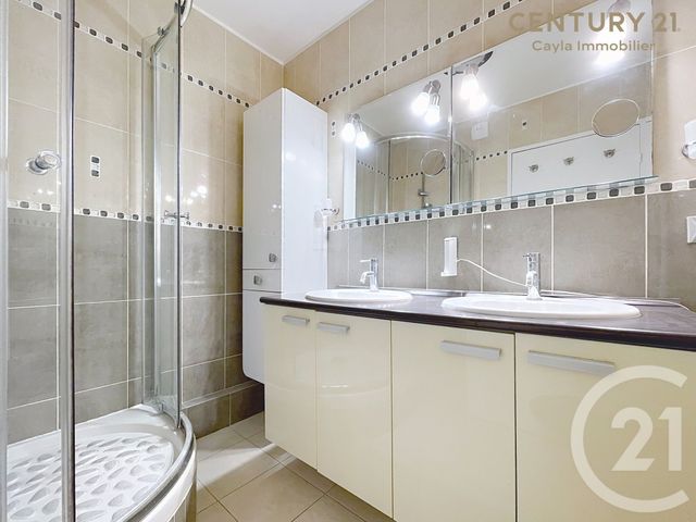 Appartement F3 &agrave; louer - 3 pi&egrave;ces - 67,01 m2 - Puteaux - 92 - ILE-DE-FRANCE