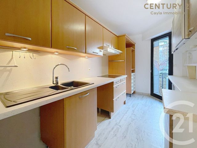 Appartement F3 &agrave; louer - 3 pi&egrave;ces - 67,01 m2 - Puteaux - 92 - ILE-DE-FRANCE