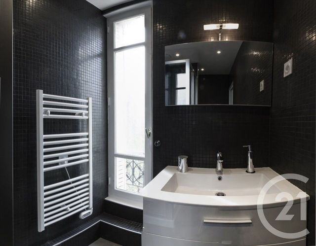 Appartement F1 &agrave; louer - 1 pi&egrave;ce - 24,40 m2 - Levallois Perret - 92 - ILE-DE-FRANCE