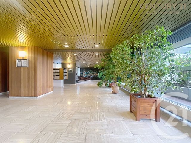 Appartement Studio &agrave; louer - 1 pi&egrave;ce - 25,62 m2 - Puteaux - 92 - ILE-DE-FRANCE