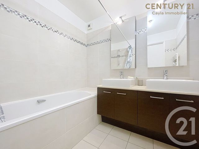 Appartement F4 &agrave; louer - 4 pi&egrave;ces - 86,31 m2 - Suresnes - 92 - ILE-DE-FRANCE