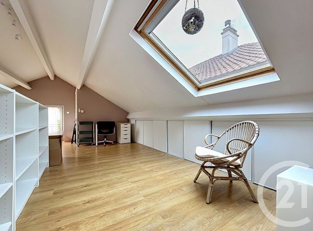 Maison &agrave; louer - 3 pi&egrave;ces - 66,60 m2 - Suresnes - 92 - ILE-DE-FRANCE