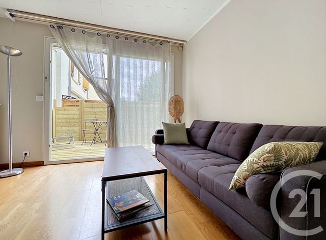 Maison &agrave; louer - 3 pi&egrave;ces - 66,60 m2 - Suresnes - 92 - ILE-DE-FRANCE