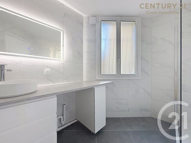 Appartement F2 &agrave; louer - 2 pi&egrave;ces - 50 m2 - Nanterre - 92 - ILE-DE-FRANCE