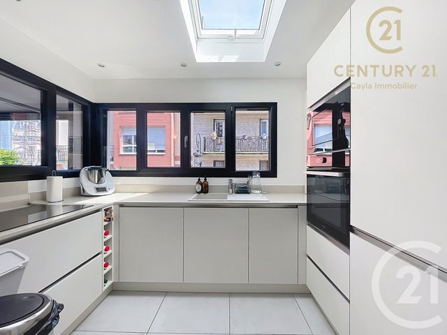 Appartement F3 &agrave; louer - 3 pi&egrave;ces - 93,10 m2 - Puteaux - 92 - ILE-DE-FRANCE