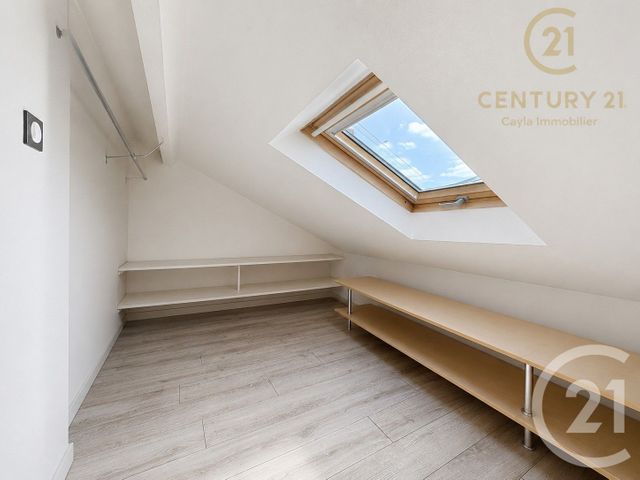 Appartement Studio &agrave; louer - 1 pi&egrave;ce - 16,34 m2 - Puteaux - 92 - ILE-DE-FRANCE
