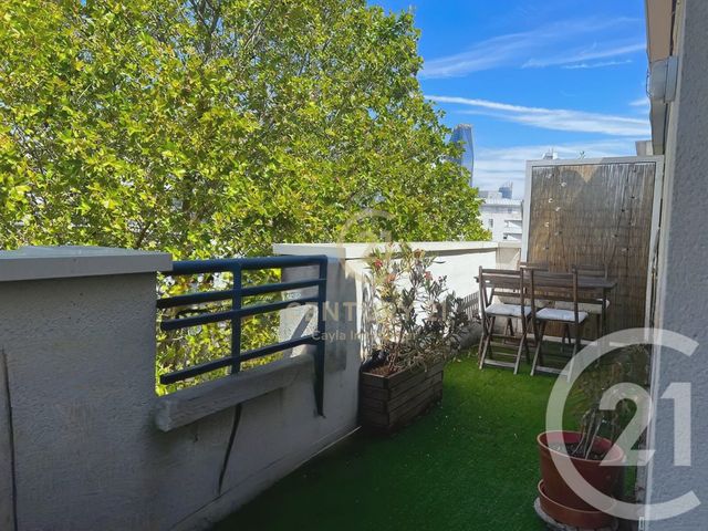 Appartement F2 &agrave; louer - 2 pi&egrave;ces - 28,53 m2 - Suresnes - 92 - ILE-DE-FRANCE