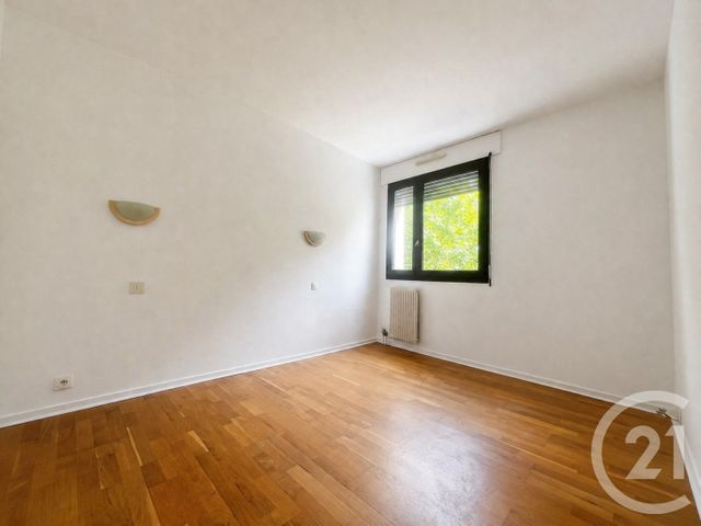 Appartement F3 &agrave; louer - 3 pi&egrave;ces - 67 m2 - Puteaux - 92 - ILE-DE-FRANCE
