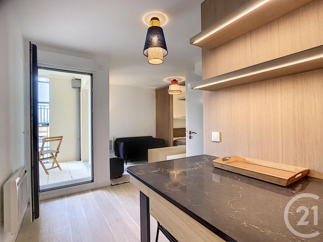 Appartement F1 &agrave; louer - 1 pi&egrave;ce - 30,50 m2 - Puteaux - 92 - ILE-DE-FRANCE