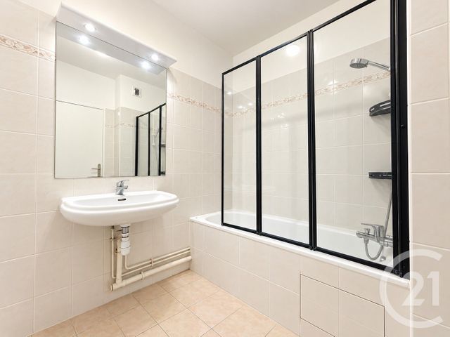 Appartement F2 &agrave; louer - 2 pi&egrave;ces - 49,50 m2 - Puteaux - 92 - ILE-DE-FRANCE