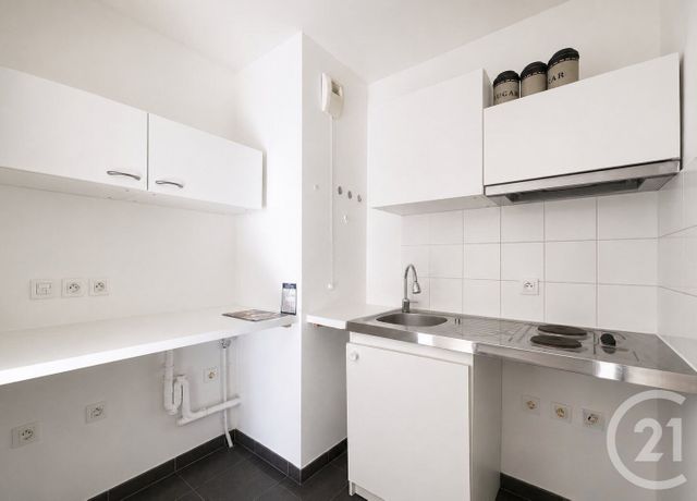 Appartement F1 &agrave; louer - 1 pi&egrave;ce - 27,22 m2 - Puteaux - 92 - ILE-DE-FRANCE